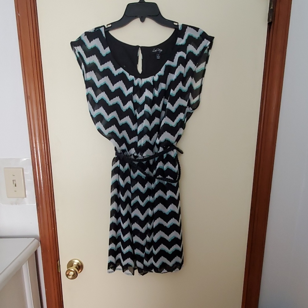 Black real white dress